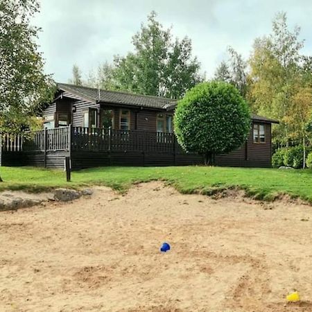4 Bed Luxury Lodge With Hot Tub Near Lake District Warton  Eksteriør bilde