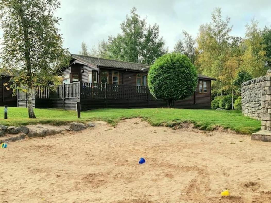 4 Bed Luxury Lodge With Hot Tub Near Lake District Warton  Eksteriør bilde