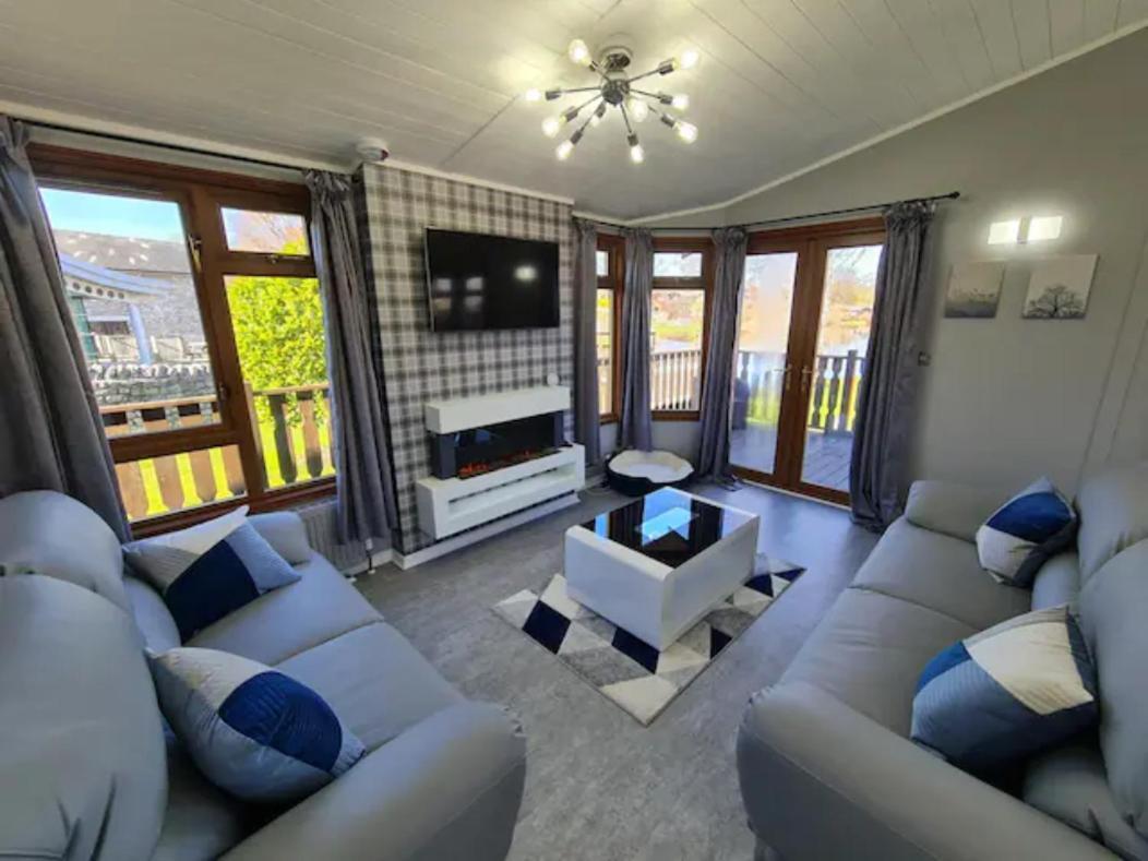 4 Bed Luxury Lodge With Hot Tub Near Lake District Warton  Eksteriør bilde