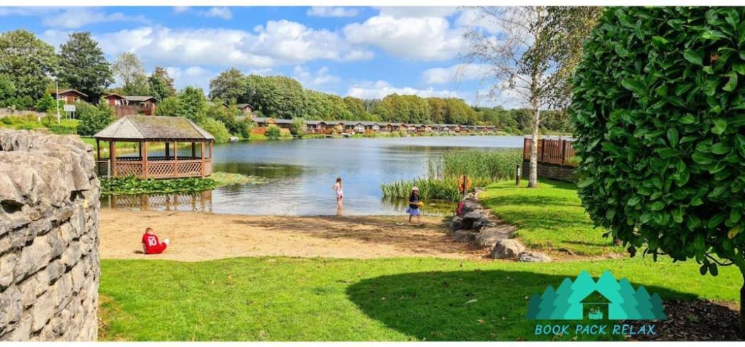 4 Bed Luxury Lodge With Hot Tub Near Lake District Warton  Eksteriør bilde